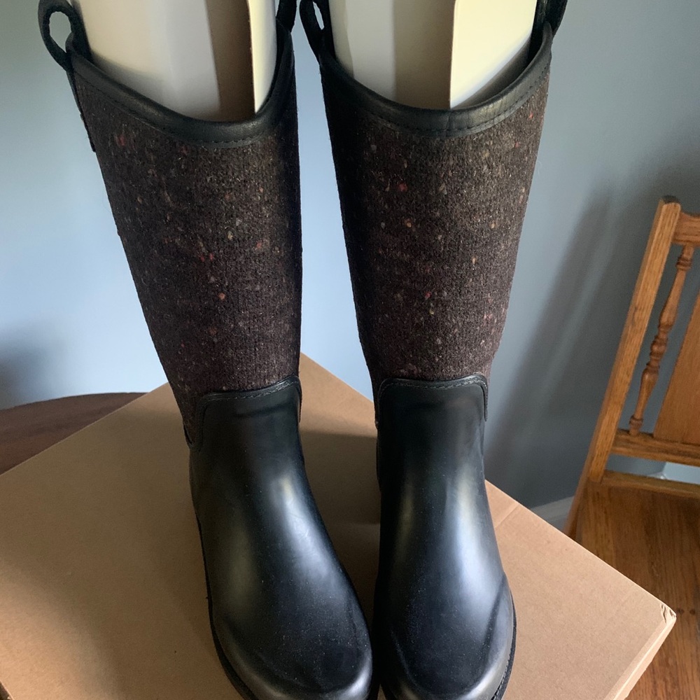 UGG Stefana boots size 6